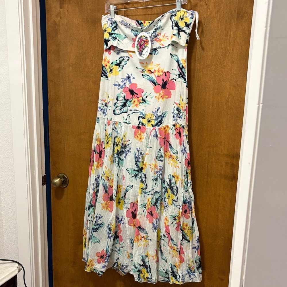 561. Magazine White Floral Maxi Dress with Pink & Yellow Blooms